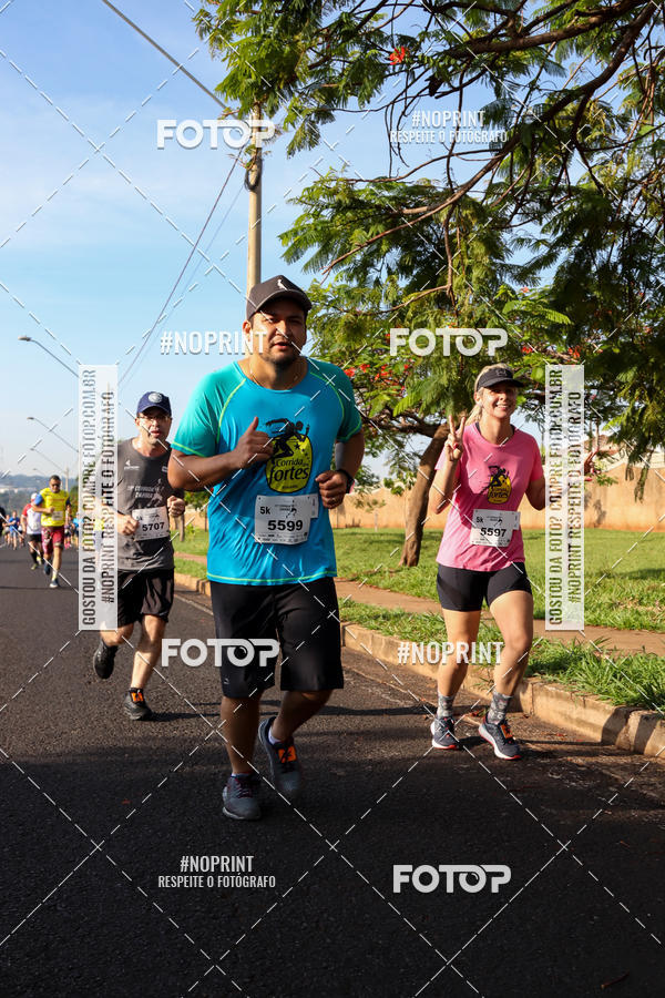 Buy your photos of the event11� Corrida Dahma on Fotop