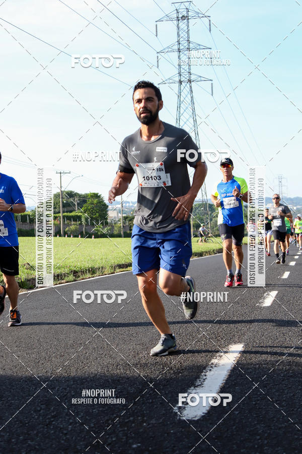 Buy your photos of the event11� Corrida Dahma on Fotop