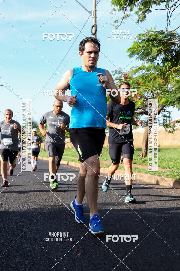 Buy your photos of the event11� Corrida Dahma on Fotop