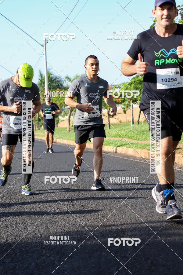 Buy your photos of the event11� Corrida Dahma on Fotop