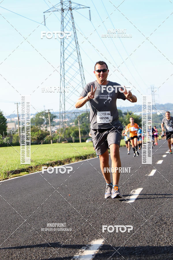 Buy your photos of the event11� Corrida Dahma on Fotop
