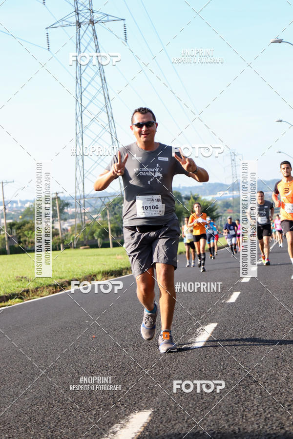 Buy your photos of the event11� Corrida Dahma on Fotop