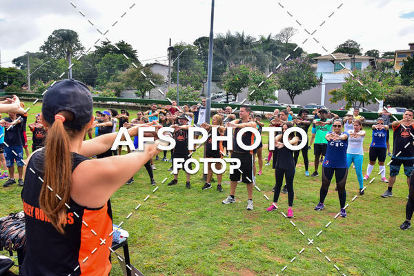 Buy your photos of the eventCorre quem quer, caminha quem quiser - Treino Harley Runners on Fotop