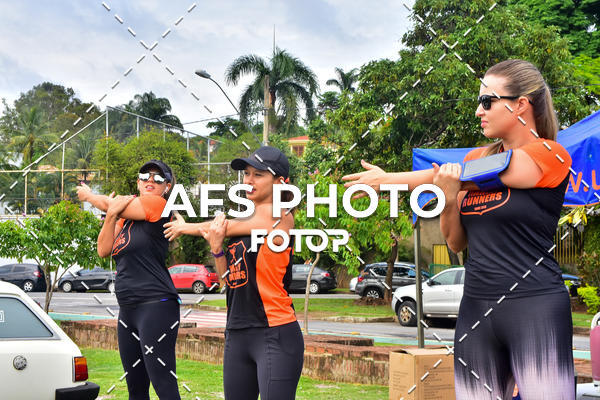 Buy your photos of the eventCorre quem quer, caminha quem quiser - Treino Harley Runners on Fotop