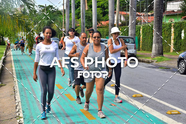 Buy your photos of the eventCorre quem quer, caminha quem quiser - Treino Harley Runners on Fotop