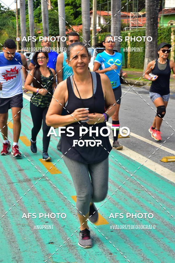 Buy your photos of the eventCorre quem quer, caminha quem quiser - Treino Harley Runners on Fotop
