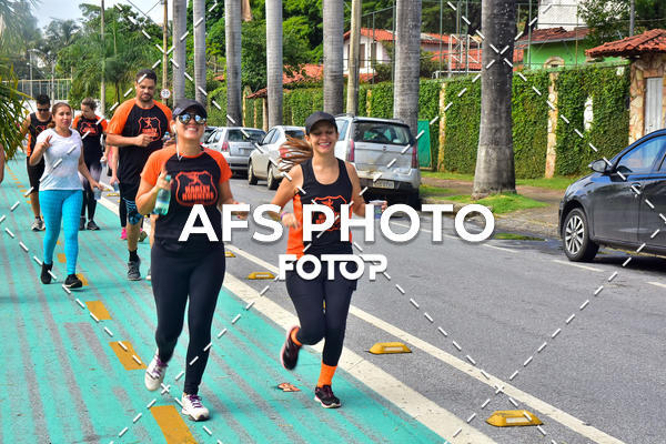 Achetez vos photos de l'vnementCorre quem quer, caminha quem quiser - Treino Harley Runners sur Fotop