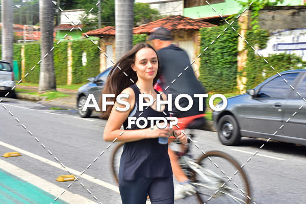 Compre suas fotos do eventoCorre quem quer, caminha quem quiser - Treino Harley Runners no Fotop