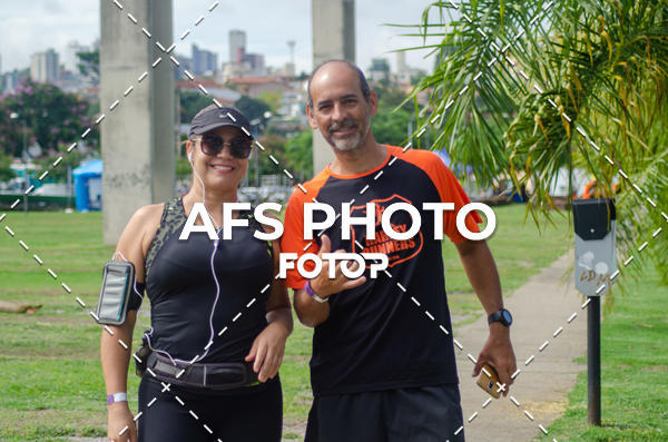Compre suas fotos do eventoCorre quem quer, caminha quem quiser - Treino Harley Runners no Fotop
