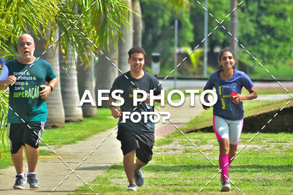 Achetez vos photos de l'vnementCorre quem quer, caminha quem quiser - Treino Harley Runners sur Fotop