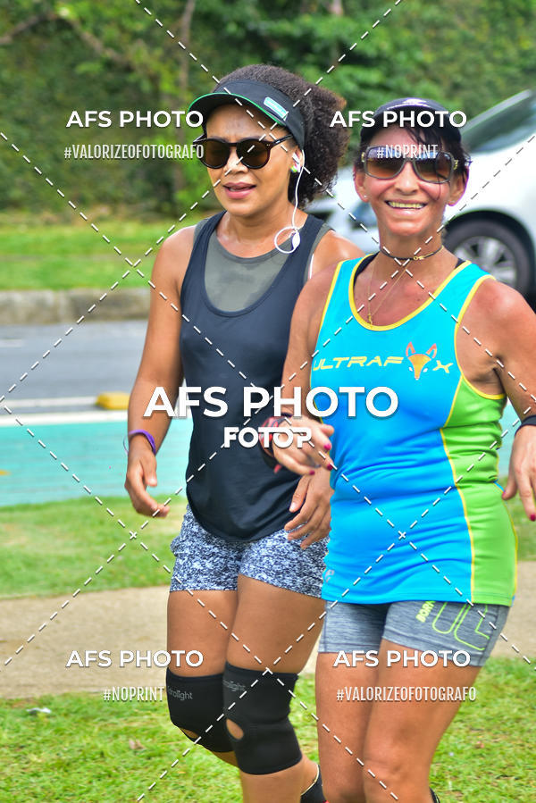 Achetez vos photos de l'vnementCorre quem quer, caminha quem quiser - Treino Harley Runners sur Fotop