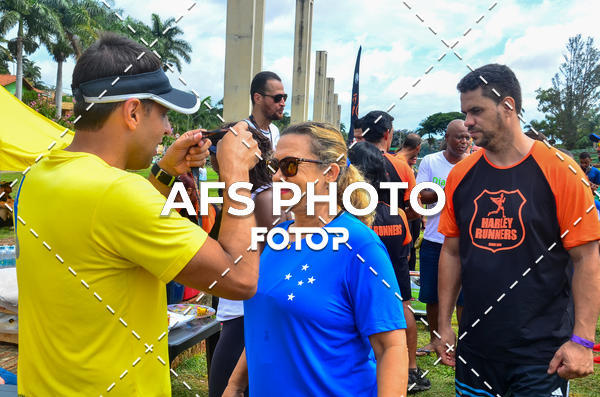 Compre as suas fotos do eventoCorre quem quer, caminha quem quiser - Treino Harley Runners no Fotop