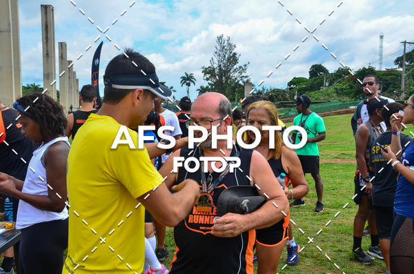 Compre as suas fotos do eventoCorre quem quer, caminha quem quiser - Treino Harley Runners no Fotop