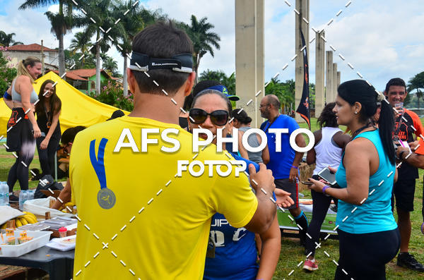 Compre as suas fotos do eventoCorre quem quer, caminha quem quiser - Treino Harley Runners no Fotop