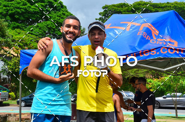 Achetez vos photos de l'vnementCorre quem quer, caminha quem quiser - Treino Harley Runners sur Fotop