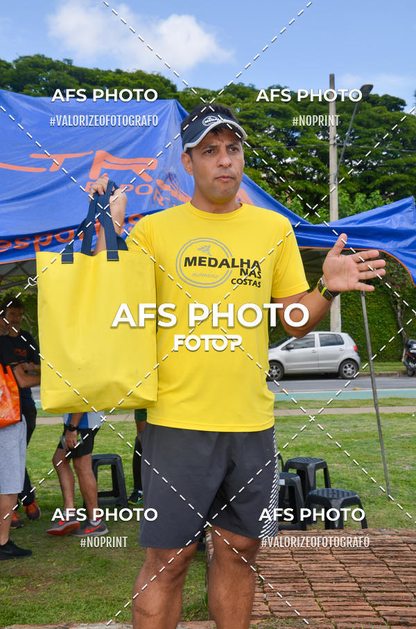 Compre as suas fotos do eventoCorre quem quer, caminha quem quiser - Treino Harley Runners no Fotop