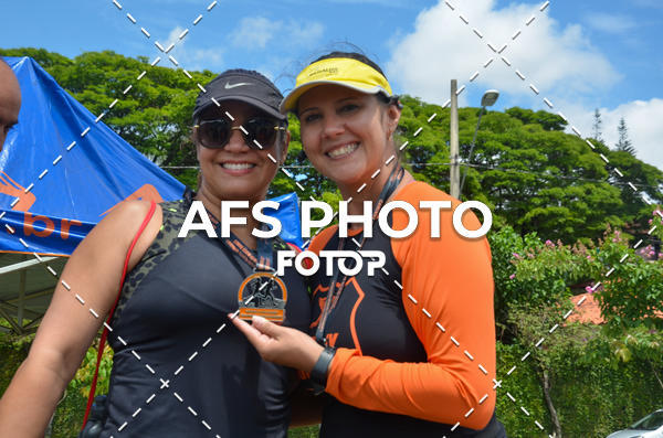 Compre as suas fotos do eventoCorre quem quer, caminha quem quiser - Treino Harley Runners no Fotop