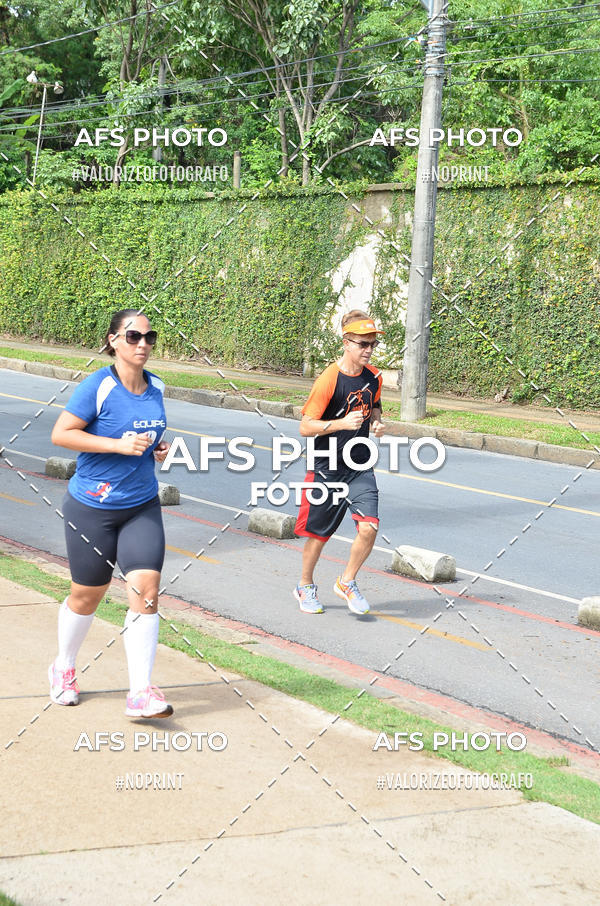 Achetez vos photos de l'vnementCorre quem quer, caminha quem quiser - Treino Harley Runners sur Fotop