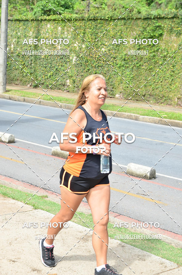 Compre suas fotos do eventoCorre quem quer, caminha quem quiser - Treino Harley Runners no Fotop