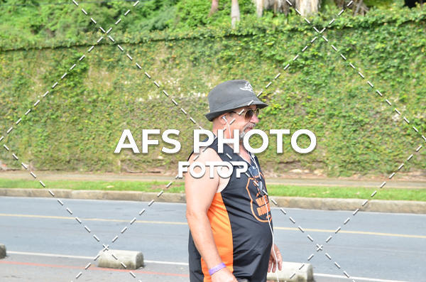 Compre suas fotos do eventoCorre quem quer, caminha quem quiser - Treino Harley Runners no Fotop