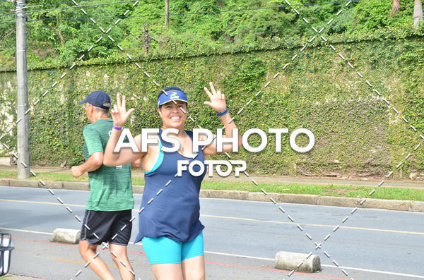 Compre suas fotos do eventoCorre quem quer, caminha quem quiser - Treino Harley Runners no Fotop