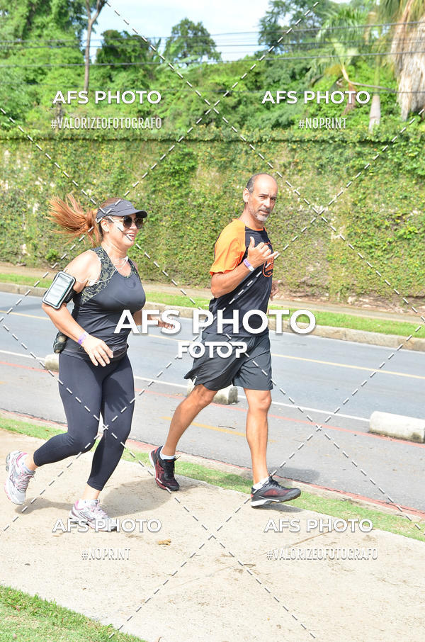 Achetez vos photos de l'vnementCorre quem quer, caminha quem quiser - Treino Harley Runners sur Fotop