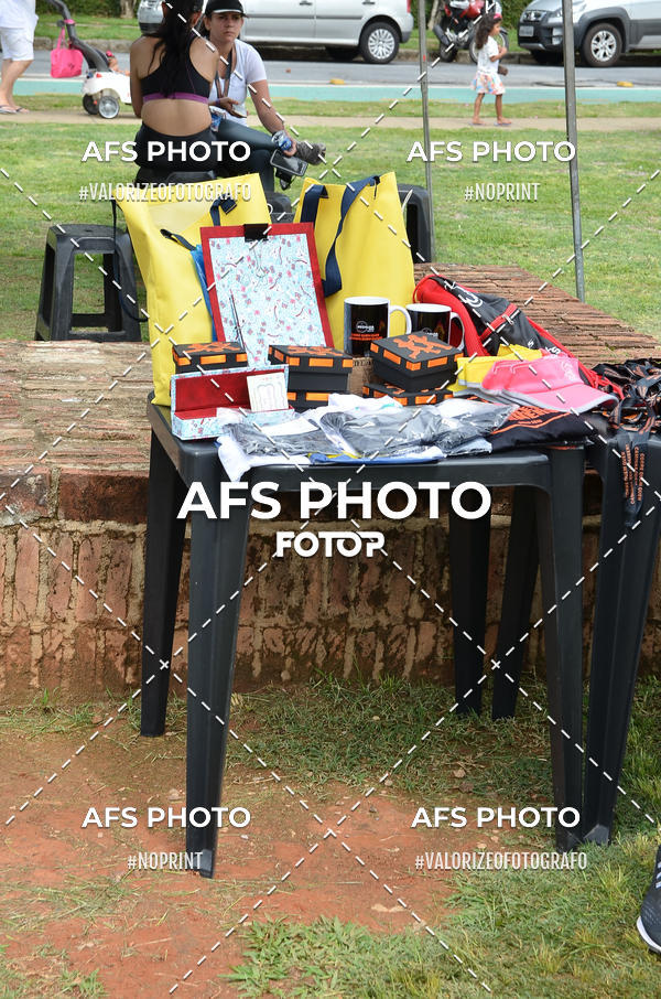 Compre suas fotos do eventoCorre quem quer, caminha quem quiser - Treino Harley Runners no Fotop