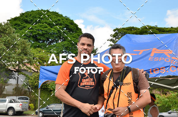 Compra tus fotos del eventoCorre quem quer, caminha quem quiser - Treino Harley Runners En Fotop
