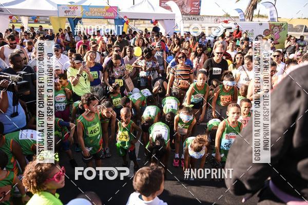 Buy your photos of the eventCorrida Kids Boulevard on Fotop