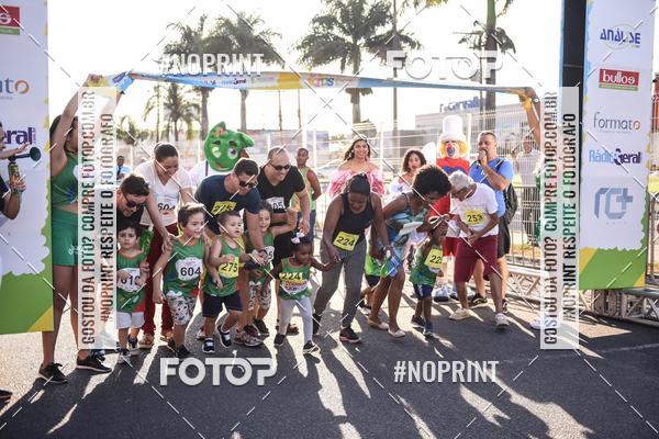 Buy your photos of the eventCorrida Kids Boulevard on Fotop