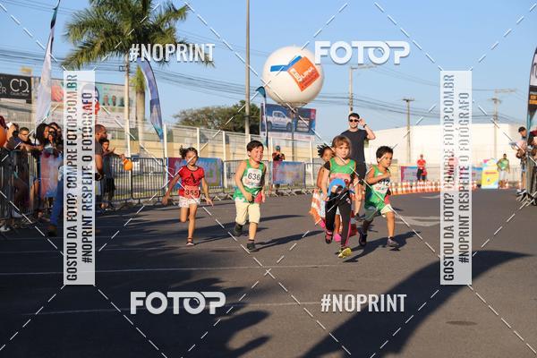 Buy your photos of the eventCorrida Kids Boulevard on Fotop
