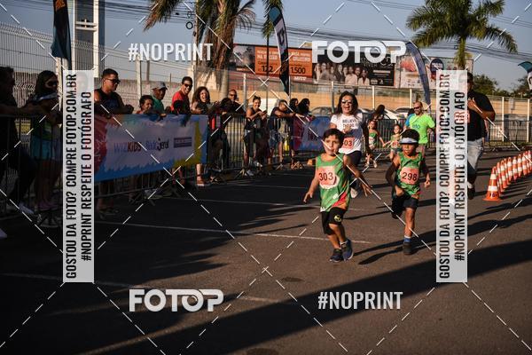 Buy your photos of the eventCorrida Kids Boulevard on Fotop