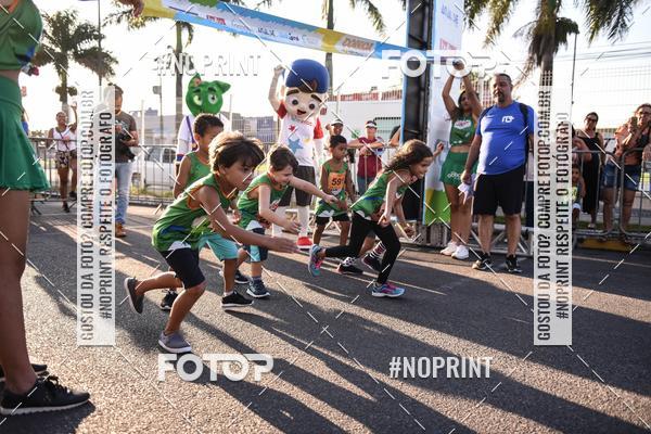 Buy your photos of the eventCorrida Kids Boulevard on Fotop