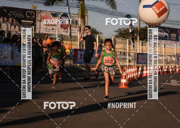 Buy your photos of the eventCorrida Kids Boulevard on Fotop