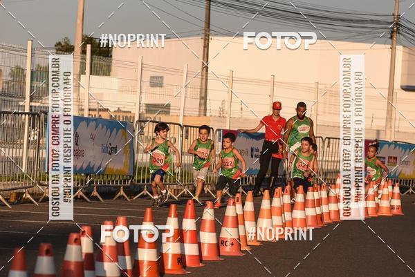 Buy your photos of the eventCorrida Kids Boulevard on Fotop