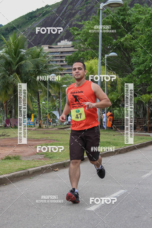 Buy your photos of the event14 Corrida e Caminhada de Casais da Lagoa Rodrigo de Freitas on Fotop