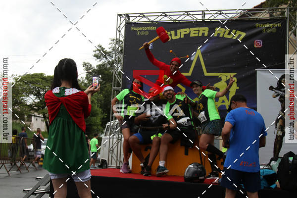 Achetez vos photos de l'vnementCorrida Super Run sur Fotop