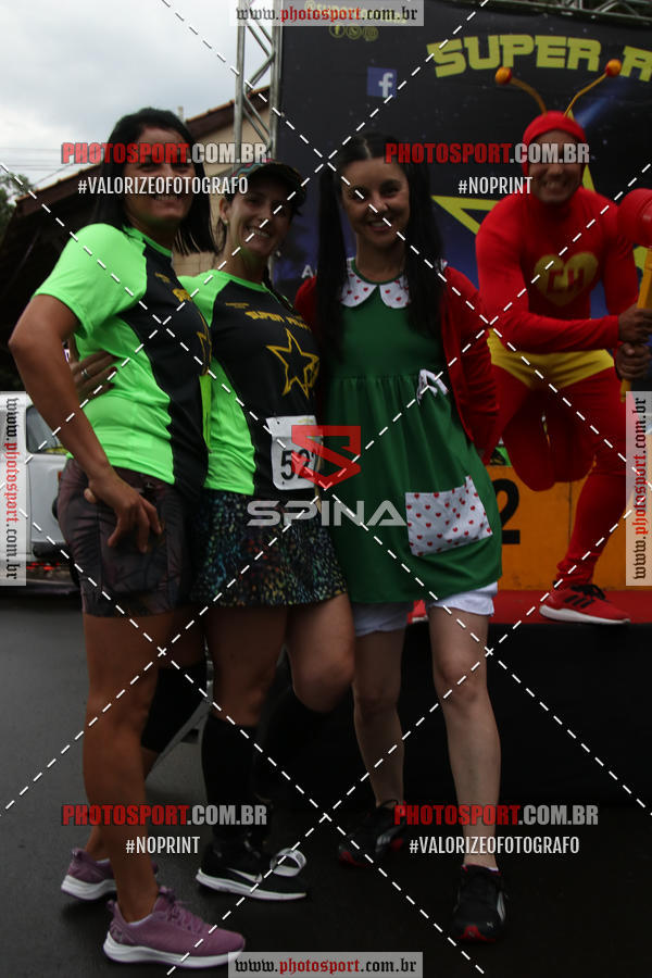 Achetez vos photos de l'vnementCorrida Super Run sur Fotop