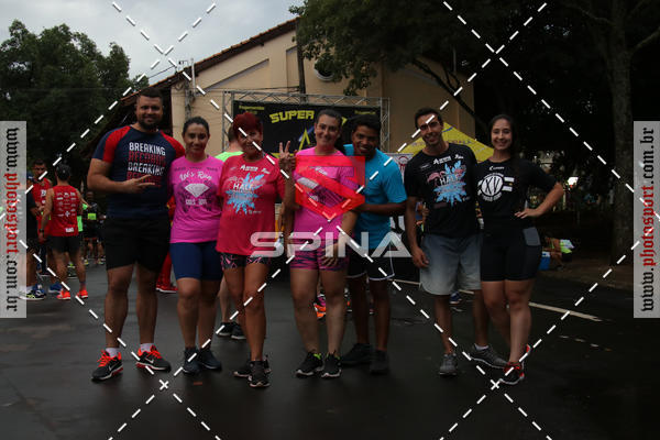 Achetez vos photos de l'vnementCorrida Super Run sur Fotop