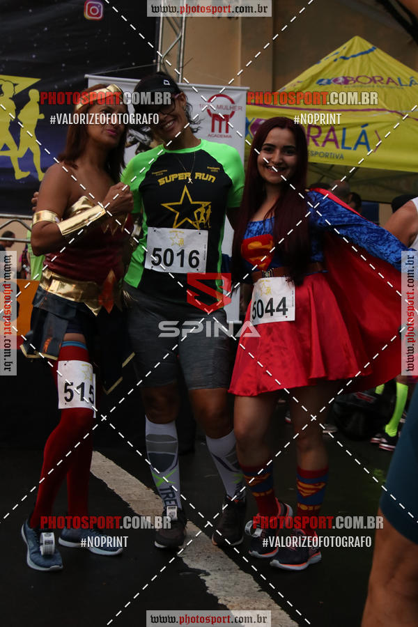 Achetez vos photos de l'vnementCorrida Super Run sur Fotop