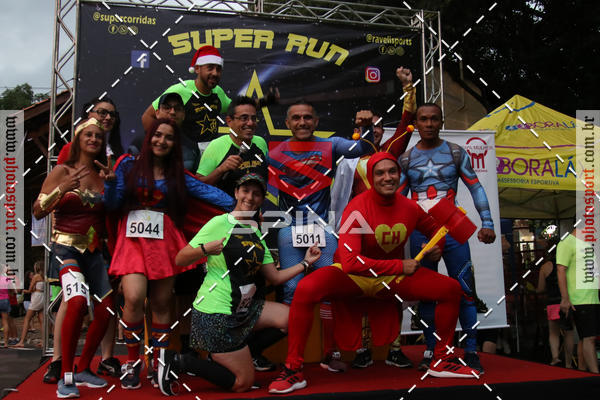 Achetez vos photos de l'vnementCorrida Super Run sur Fotop