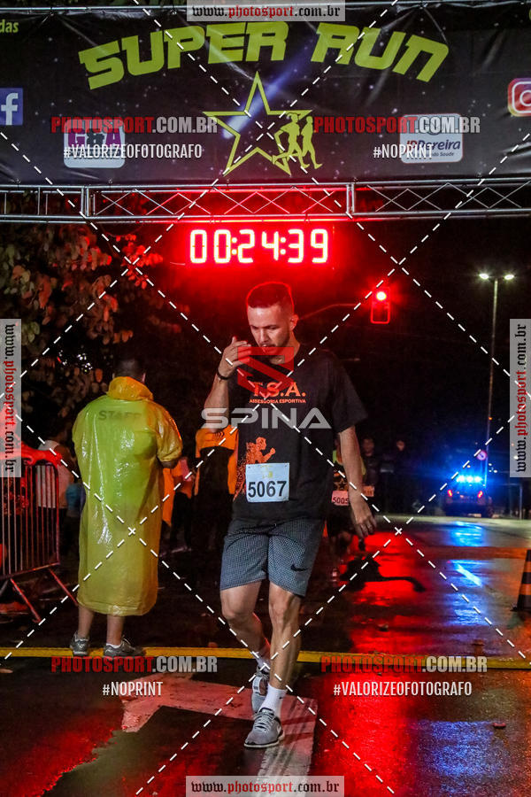 Buy your photos of the eventCorrida Super Run on Fotop