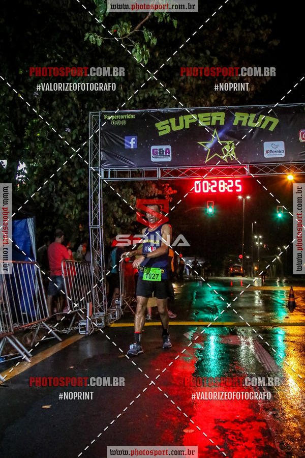 Achetez vos photos de l'vnementCorrida Super Run sur Fotop