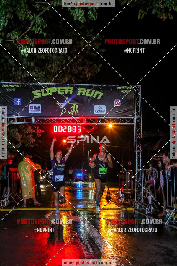 Achetez vos photos de l'vnementCorrida Super Run sur Fotop