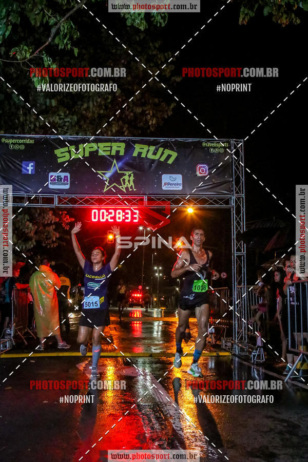 Achetez vos photos de l'vnementCorrida Super Run sur Fotop