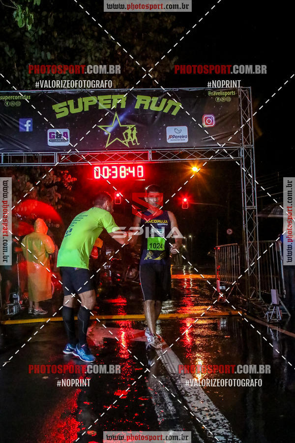 Achetez vos photos de l'vnementCorrida Super Run sur Fotop
