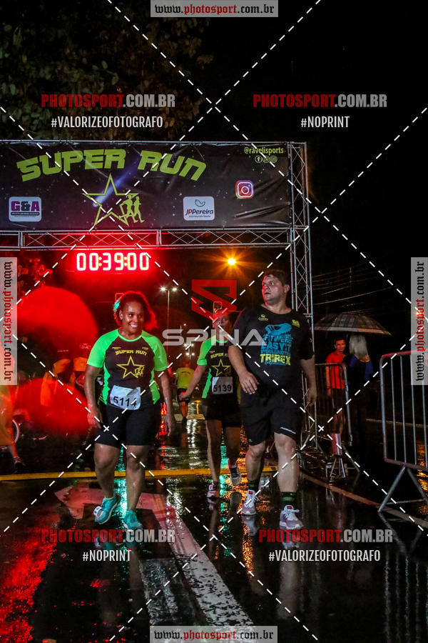 Achetez vos photos de l'vnementCorrida Super Run sur Fotop