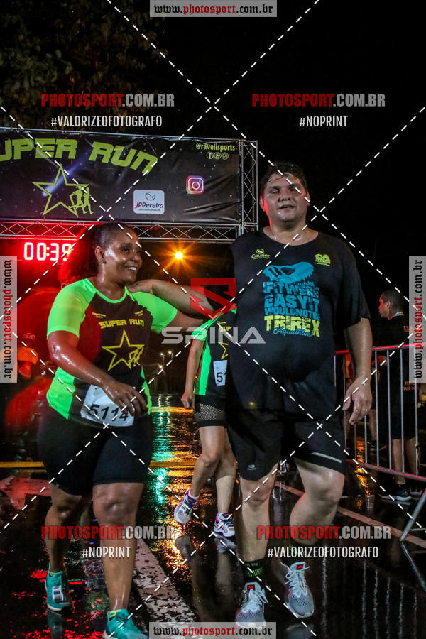 Achetez vos photos de l'vnementCorrida Super Run sur Fotop