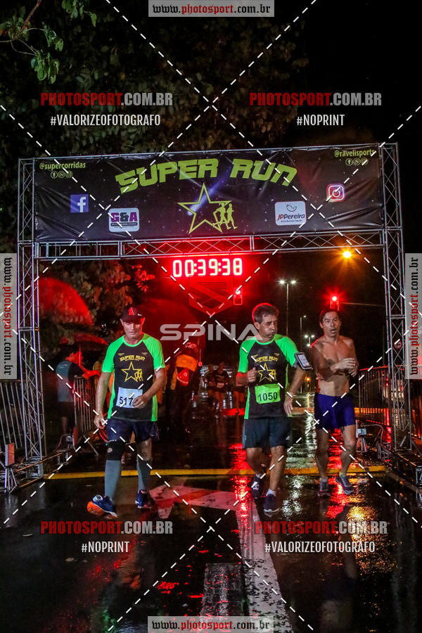 Achetez vos photos de l'vnementCorrida Super Run sur Fotop