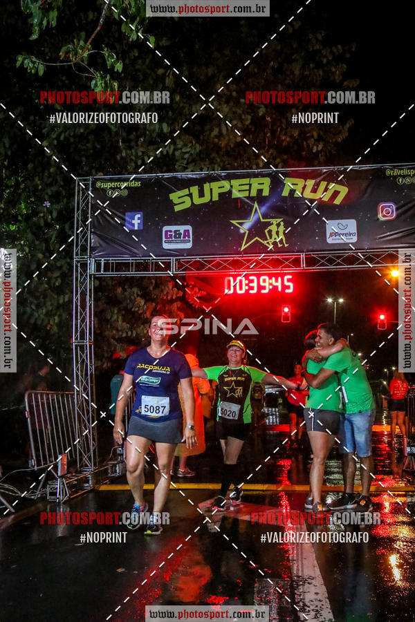 Achetez vos photos de l'vnementCorrida Super Run sur Fotop